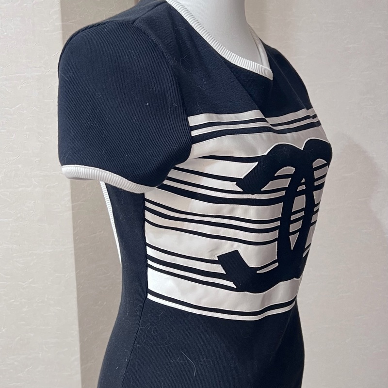 Chanel 大logo黑白條紋短袖上衣-1