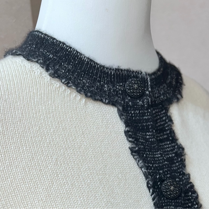 Chanel 經典黑白針織外套-2
