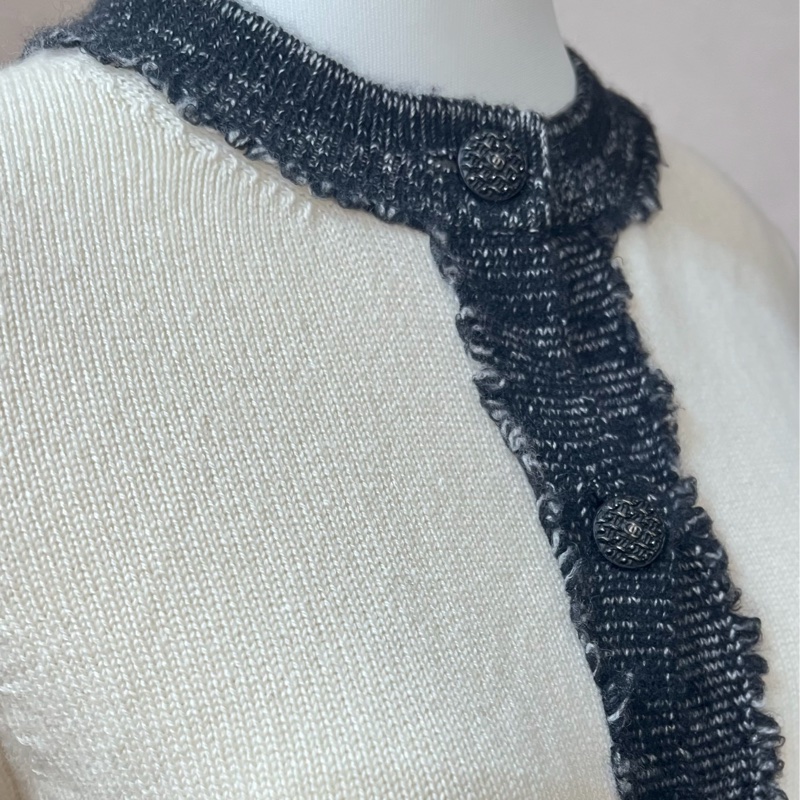 Chanel 經典黑白針織外套-4