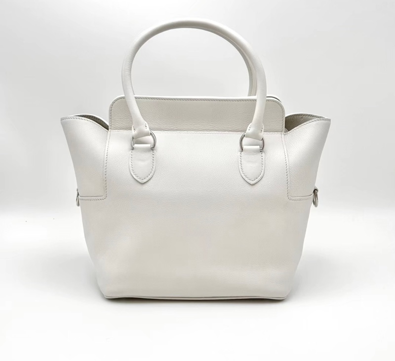 HERMES/愛馬仕奶昔白銀扣牛奶盒子toolbox 20 框P-1