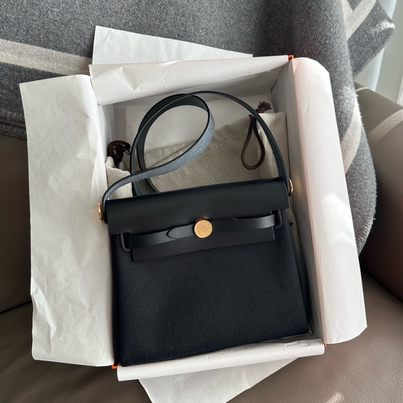 Hermes herbag mini 黑金-1