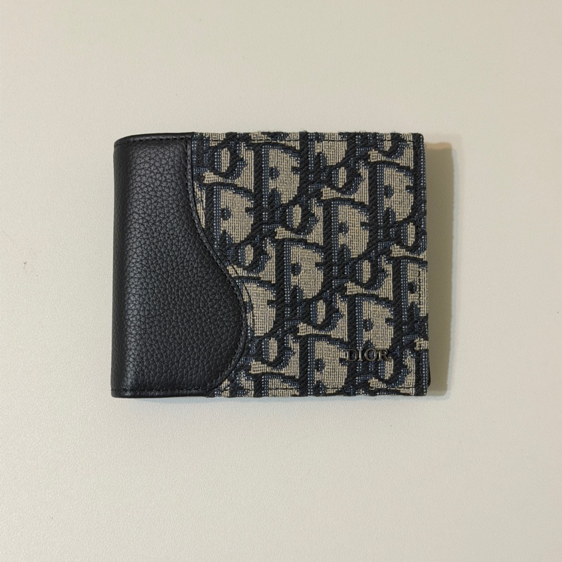 914intheair精品代購『全新閒置』Dior Saddle 對折錢包 老花對開皮夾，有零錢袋-2