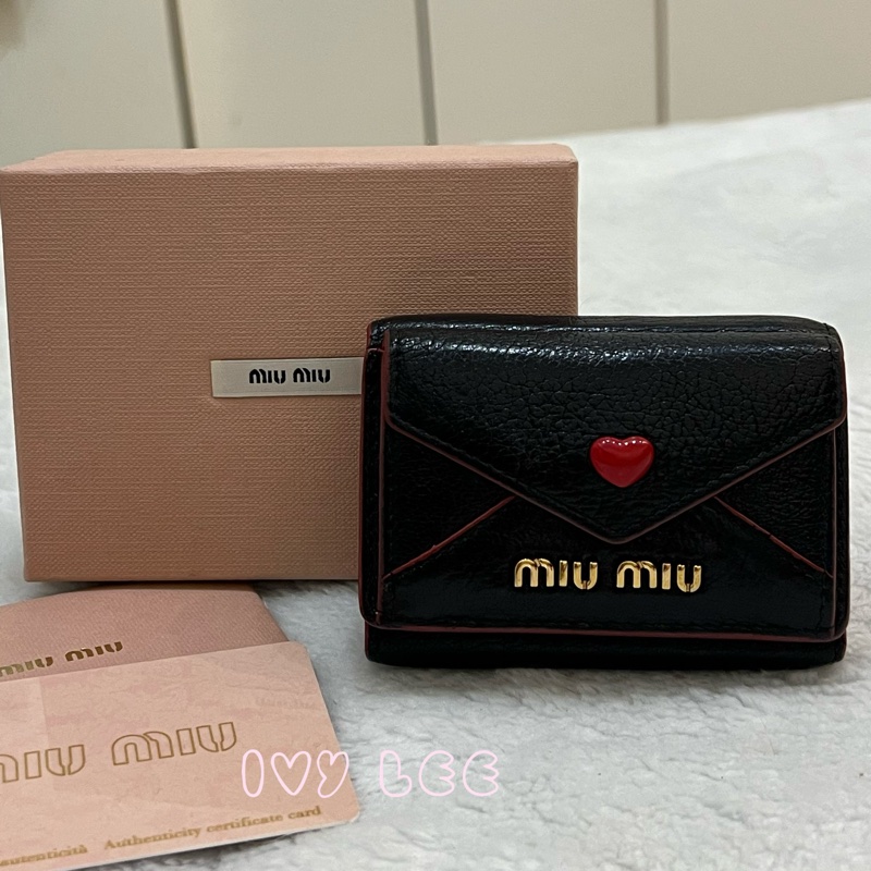 Miu Miu Madras Love 三折短夾 黑 造型紅愛心 正品 二手精品-0