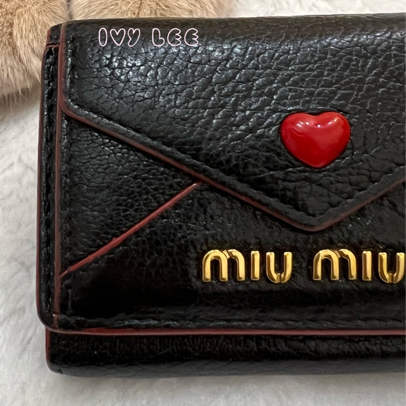 Miu Miu Madras Love 三折短夾 黑 造型紅愛心 正品 二手精品-17
