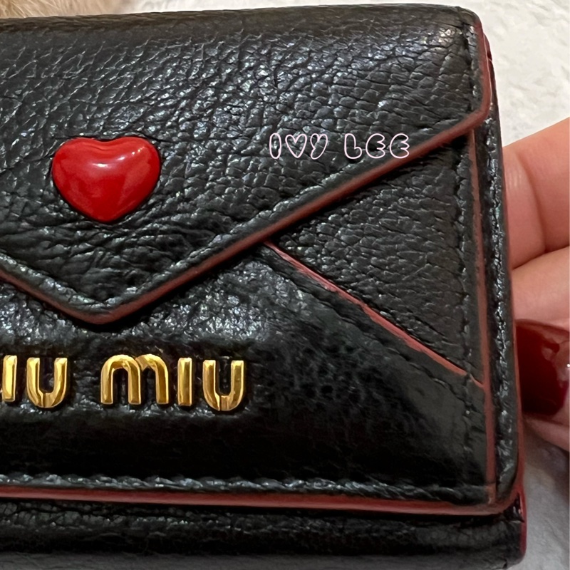 Miu Miu Madras Love 三折短夾 黑 造型紅愛心 正品 二手精品-18