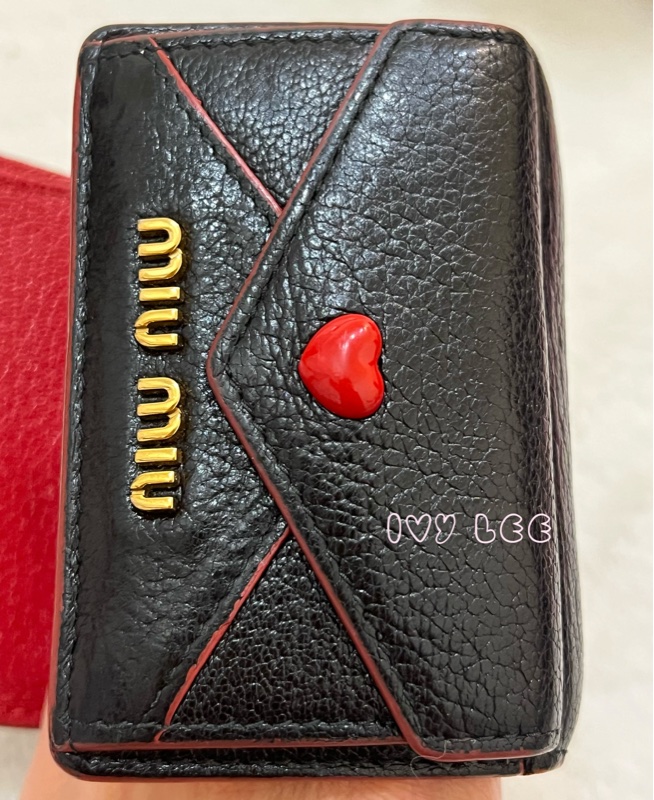 Miu Miu Madras Love 三折短夾 黑 造型紅愛心 正品 二手精品-28
