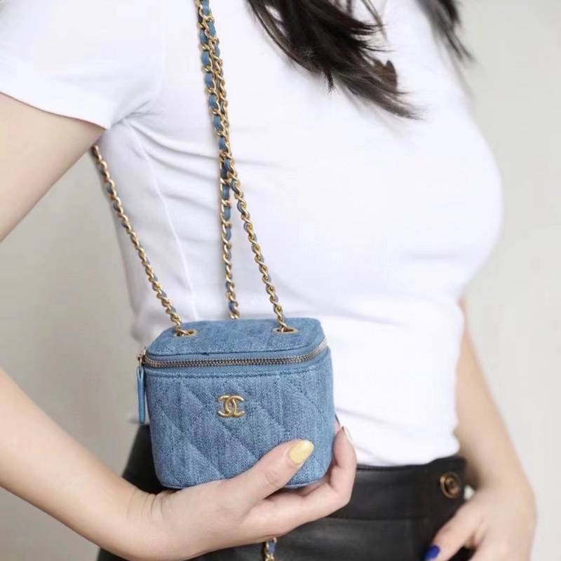 【97新 ✨ 全網最甜價!】Chanel香奈兒 丹寧 牛仔布 金球小盒子 化妝盒包 鏈條包(下單前先詢問庫存❗️)-2