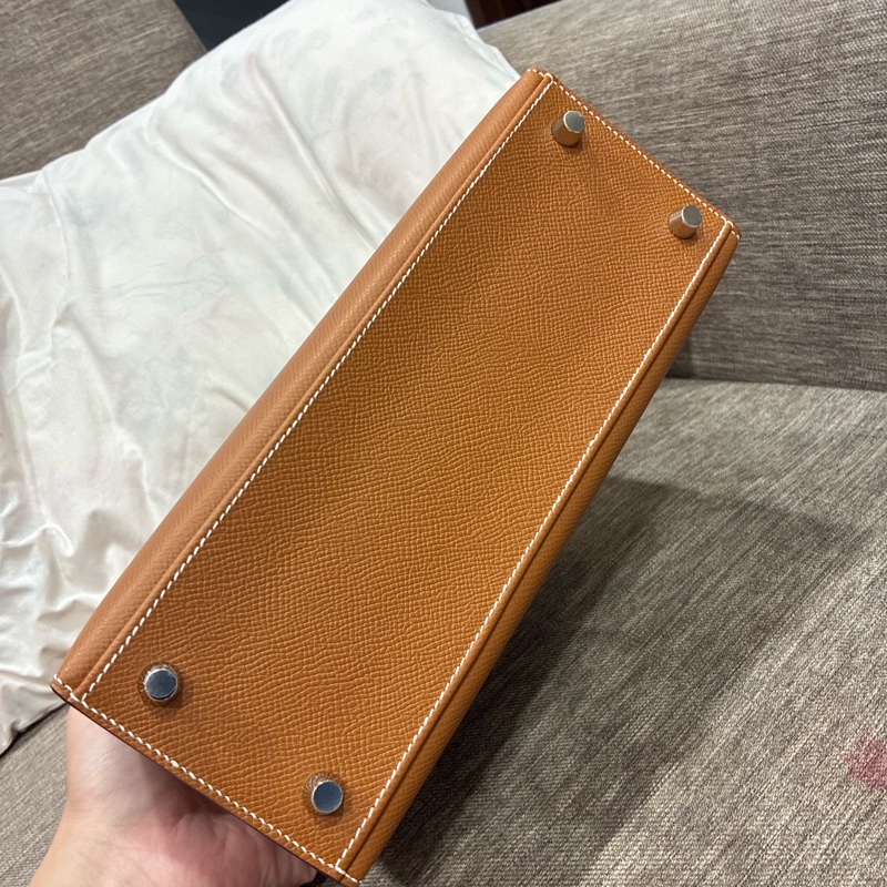 26年2🈷️票 k刻🔥Hermes 愛馬仕天菜kelly 25 綜配銀扣 膜在 e皮 🇹🇼專櫃貨-7