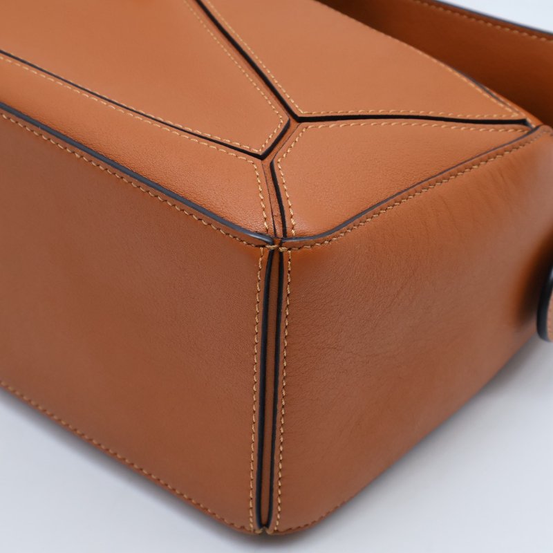 LOEWE Puzzle小牛皮手袋 - 小號棕色-19