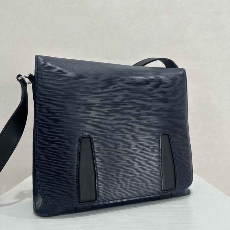 LV路易威登 水波纹男士邮差包 蓝色拼黑色 芯片款-0