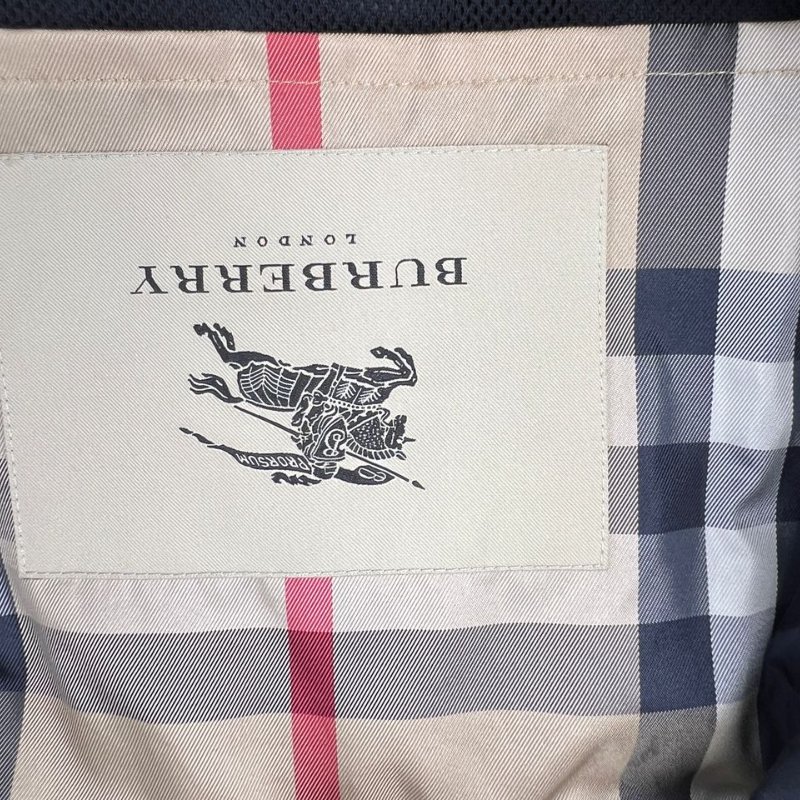 Burberry 輕薄款風衣-7