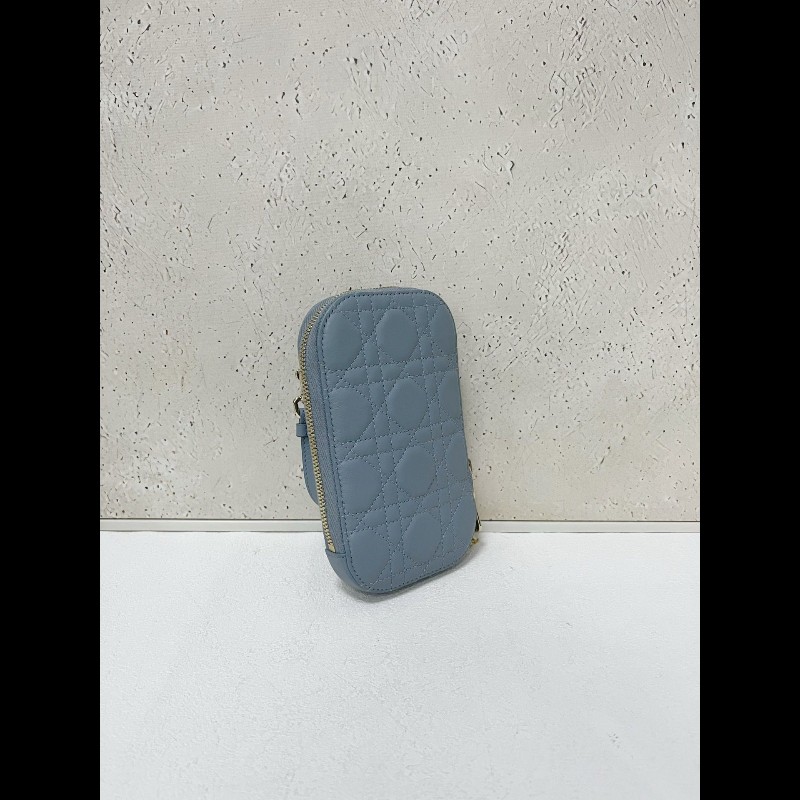 Dior 雾霾藍藤格紋羊皮鏈條手機包-3