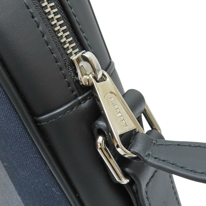 海軍藍色 格紋帆布 肩背包 8084062【BURBERRY 巴寶莉】 8084062-8