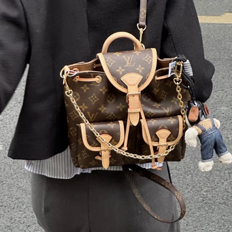 實用主義看過來✨Lv路易威登新款晶片款老花Excursion青蛙包雙肩包手提包-7