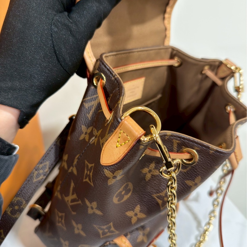 實用主義看過來✨Lv路易威登新款晶片款老花Excursion青蛙包雙肩包手提包-25