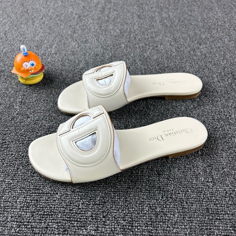 Dior迪奧米白豬鼻子拖鞋 尺碼37