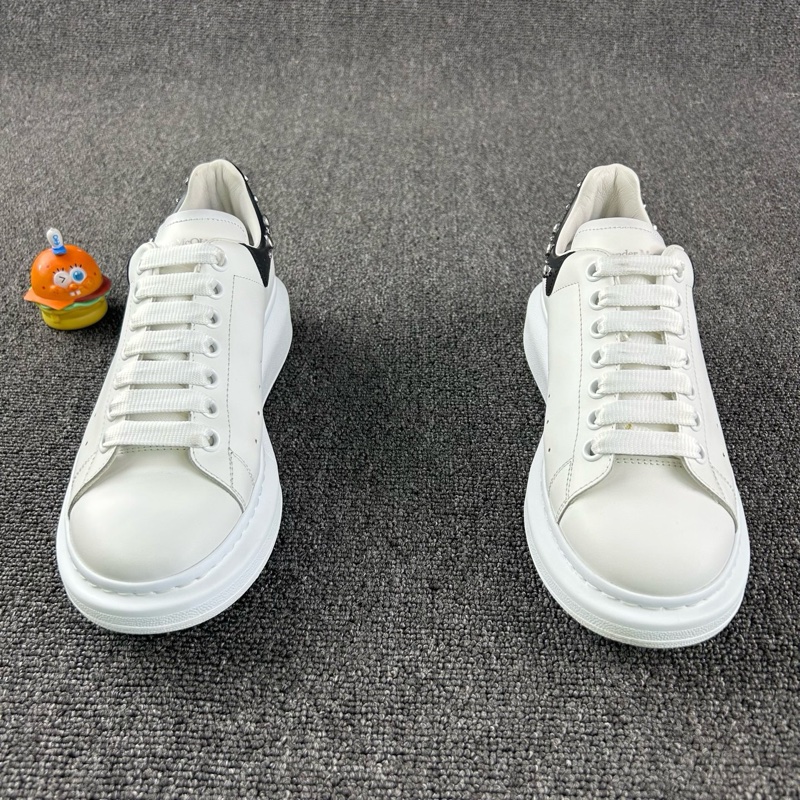 99新 Alexander McQueen麥昆鉚釘小白鞋 尺碼39-1