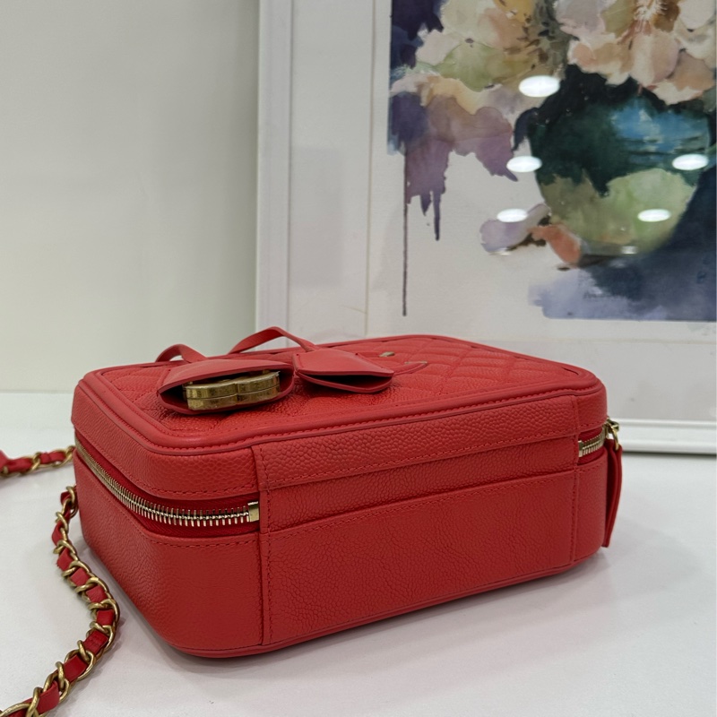 Chanel 香奈兒 Vanity 相機包中號，紅色金扣荔枝牛皮，28開 尺寸21*15.5*8.5-5