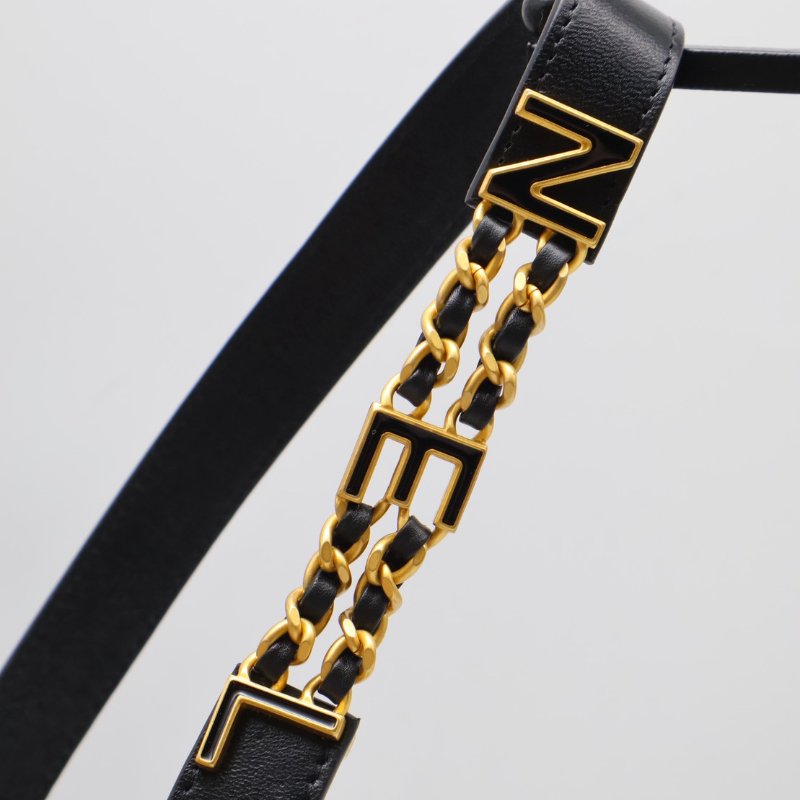 CHANEL 24S字母鍊後背包 - 黑金-15