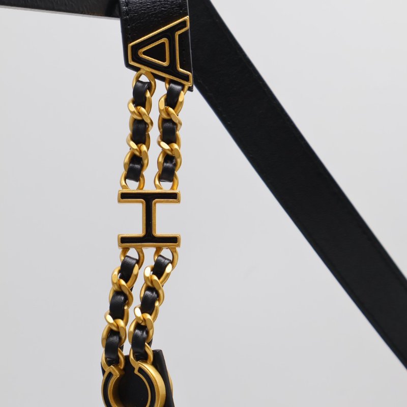 CHANEL 24S字母鍊後背包 - 黑金-16