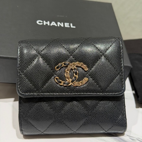 🥨Chanel 19三折短夾/實拍🥨