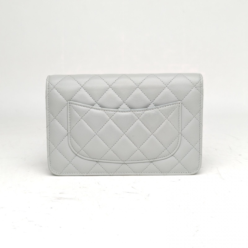 CHANEL CFWOC19cm霧霾藍羊皮晶片開金扣金球肩背包-2