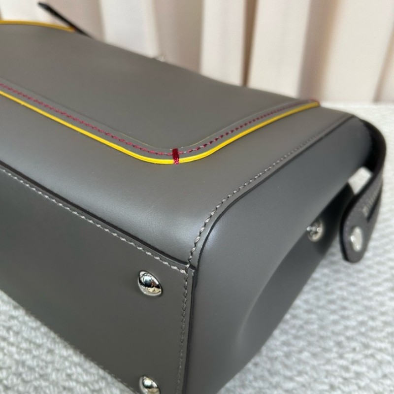 FENDI芬迪DOTCOM系列牛皮手提包 蛇皮肩帶 可單肩可斜挎可手提 容量大 日常通勤很合適-10