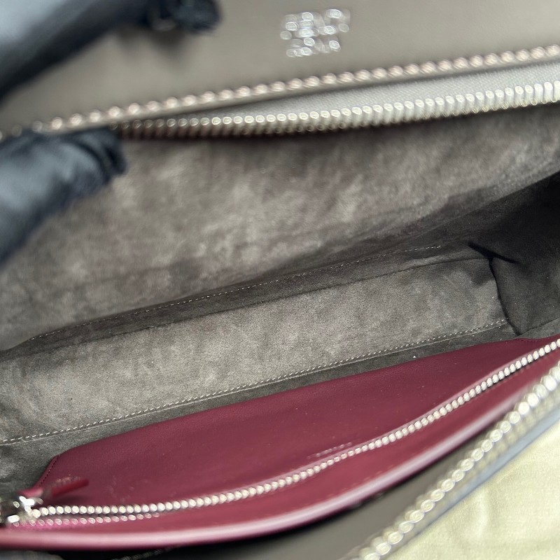 FENDI芬迪DOTCOM系列牛皮手提包 蛇皮肩帶 可單肩可斜挎可手提 容量大 日常通勤很合適-11