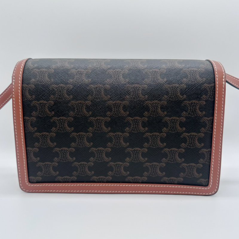 CELINE老花信封翻蓋斜背包-1