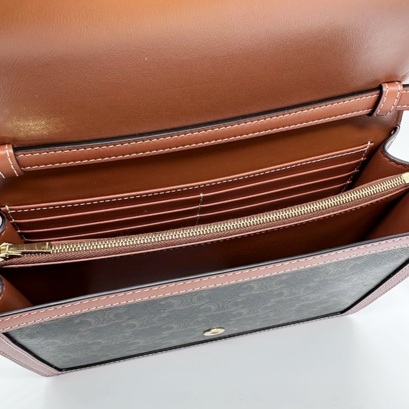 CELINE老花信封翻蓋斜背包-4