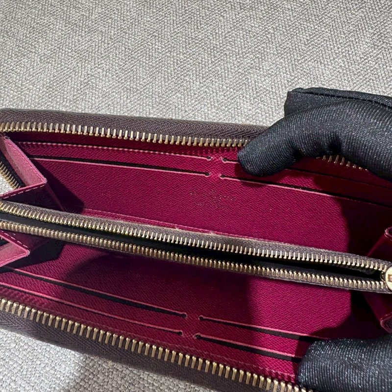 Louis Vuitton  經典桃紅長夾-26