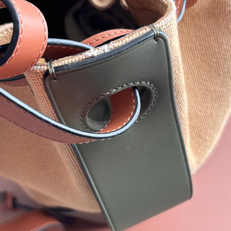 ::LOEWE:: Balloon 卡其色帆布拼接橄欖綠牛皮水桶包 氣球包  Canvas & Leather Bucket Bag-4