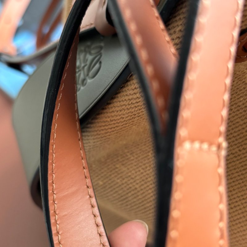 ::LOEWE:: Balloon 卡其色帆布拼接橄欖綠牛皮水桶包 氣球包  Canvas & Leather Bucket Bag-15