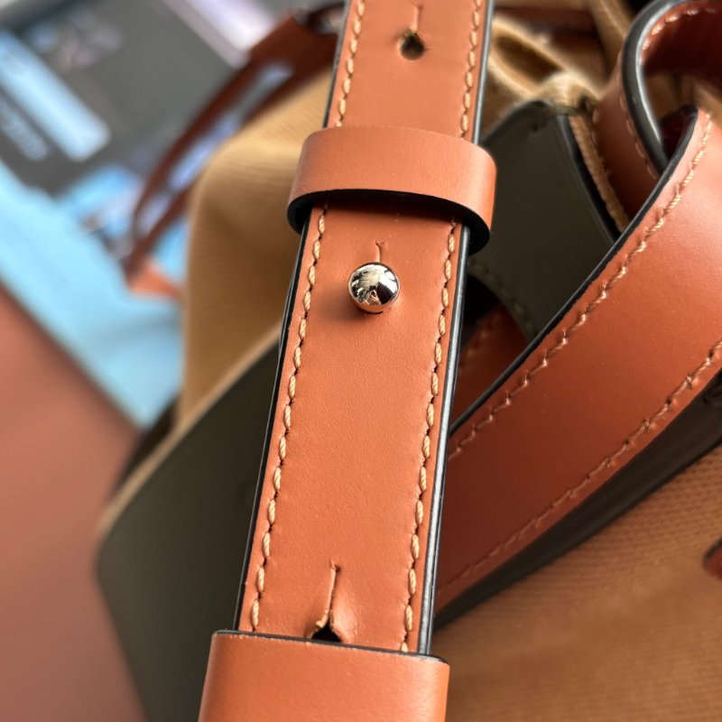::LOEWE:: Balloon 卡其色帆布拼接橄欖綠牛皮水桶包 氣球包  Canvas & Leather Bucket Bag-16