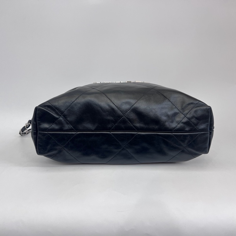 Chanel 黑牛皮銀釦22小號AS3260-4