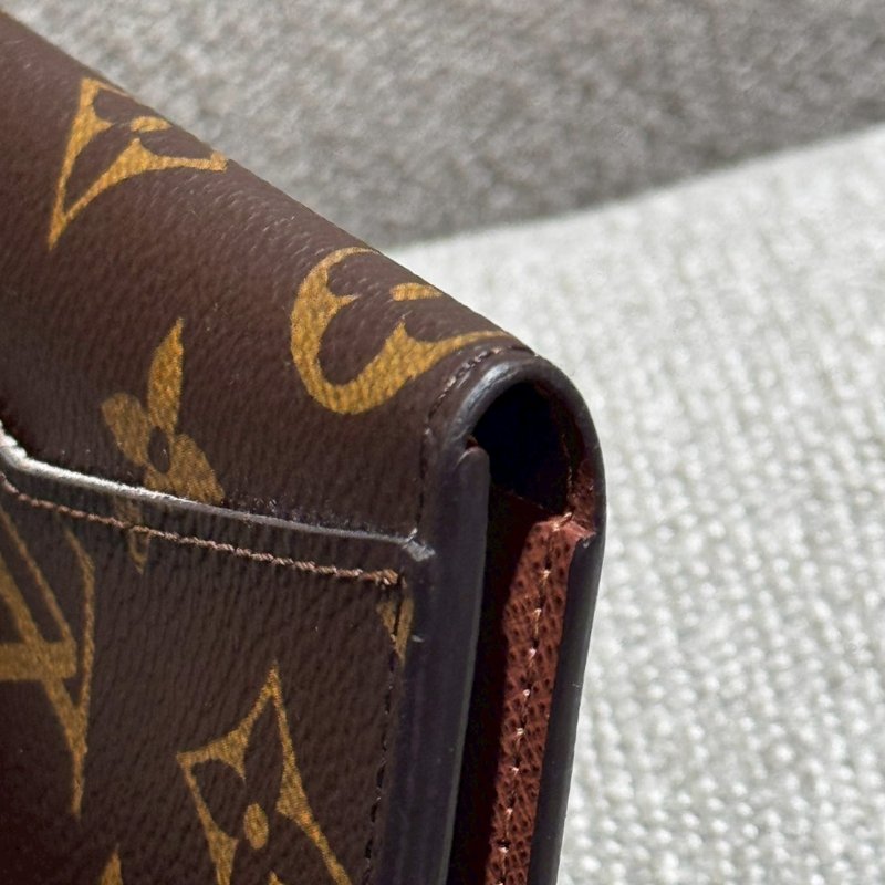 Louis Vuitton  經典老花 對折卡片夾-12
