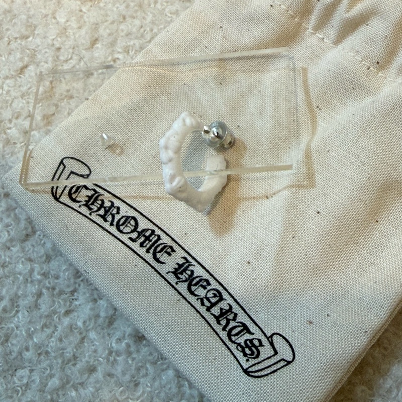 Chrome Hearts  Silicon earring-1