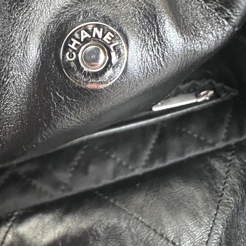 Chanel黑牛皮銀釦22小號肩背包As3260-11