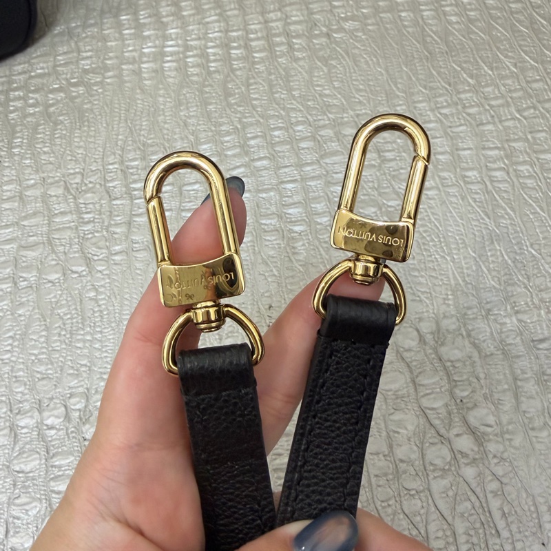 LV 黑牛皮壓紋金釦Diane手提肩斜背包M46386-10