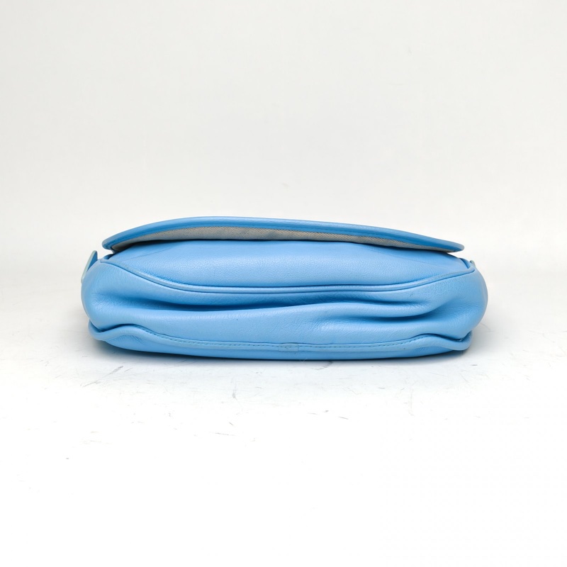 LOEWE 藍色牛皮馬鞍半月斜挎包-3