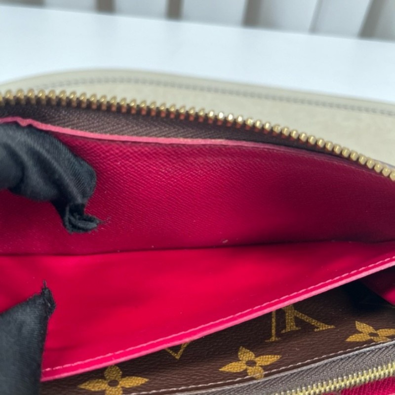 LV路易威登 長款老花拉鏈錢包 紅色內裡 內裡整潔 卡位多 容量大-13