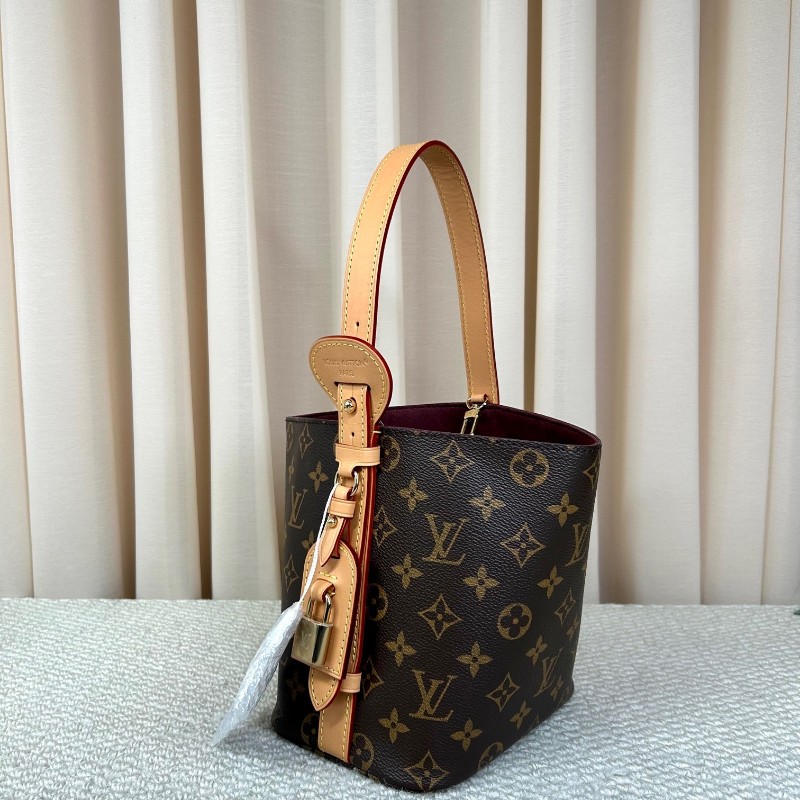 nzx LV路易威登All In BB經典老花水桶包 有子袋 熱門款 兩根肩帶 短肩帶可手提 長肩帶可單肩可斜挎 非常方便 容量實用 日常百搭-3