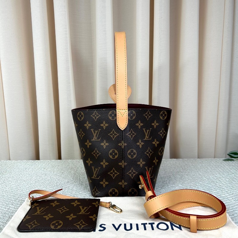 nzx LV路易威登All In BB經典老花水桶包 有子袋 熱門款 兩根肩帶 短肩帶可手提 長肩帶可單肩可斜挎 非常方便 容量實用 日常百搭-6