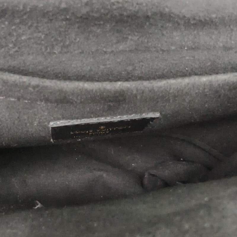 LOUIS VUITTON LockyBB鎖頭包黑色PVC金扣肩背包-5