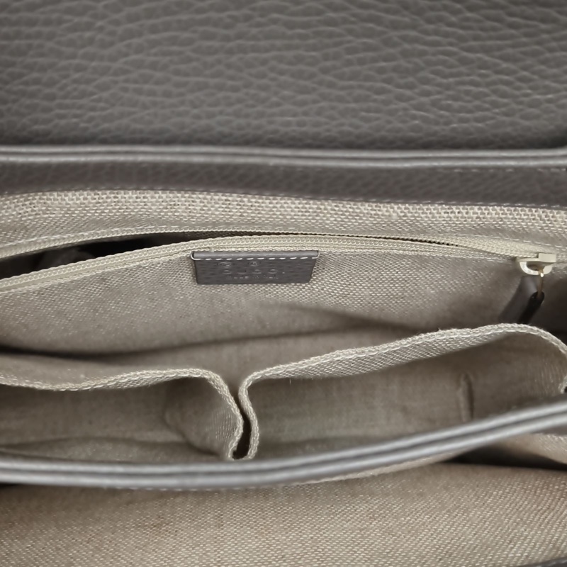GUCCI Interlock手提風琴包26灰色牛皮淺金扣肩背包-3