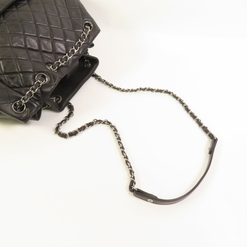 CHANEL 羊皮皮革Chain Shoulder銀扣肩背袋-4