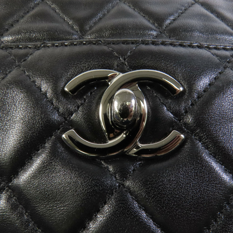 CHANEL 羊皮皮革Chain Shoulder銀扣肩背袋-6