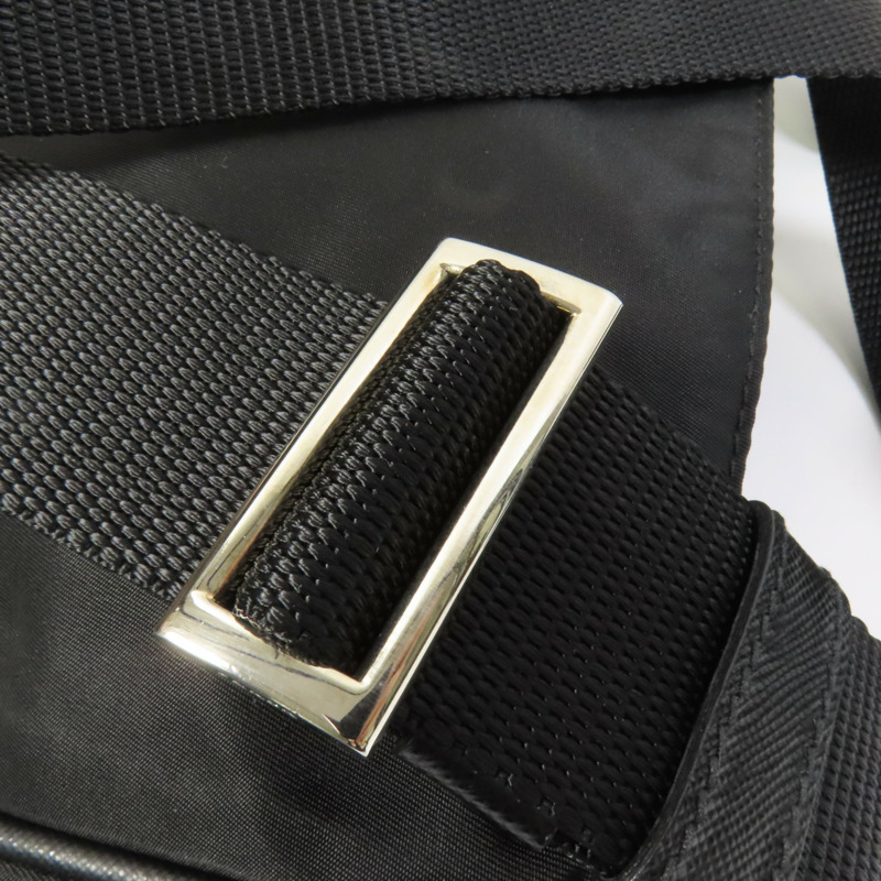 PRADA 尼龍Shoulder Bsg銀扣肩背袋-6