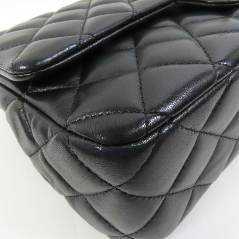 CHANEL 羊皮皮革Chain Shoulder金扣鏈帶肩背袋-11