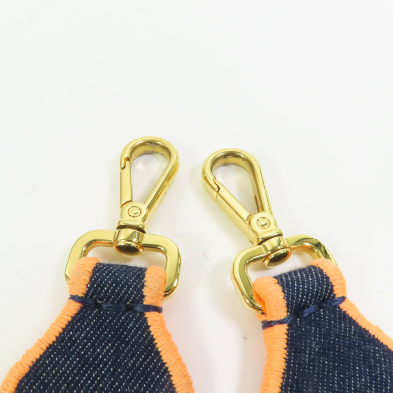 FENDI 牛仔布Baguette Large金扣手挽肩背兩用袋-6